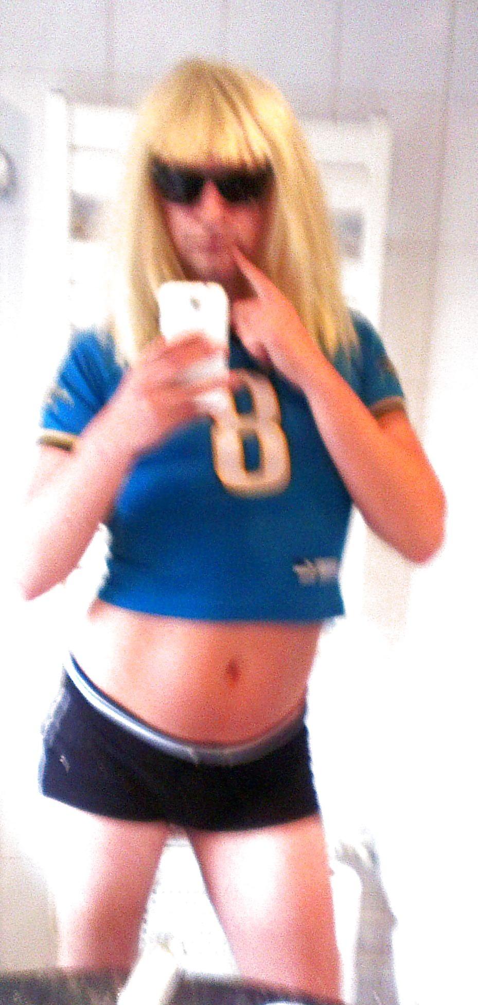 25P Kjshemale Football 2013