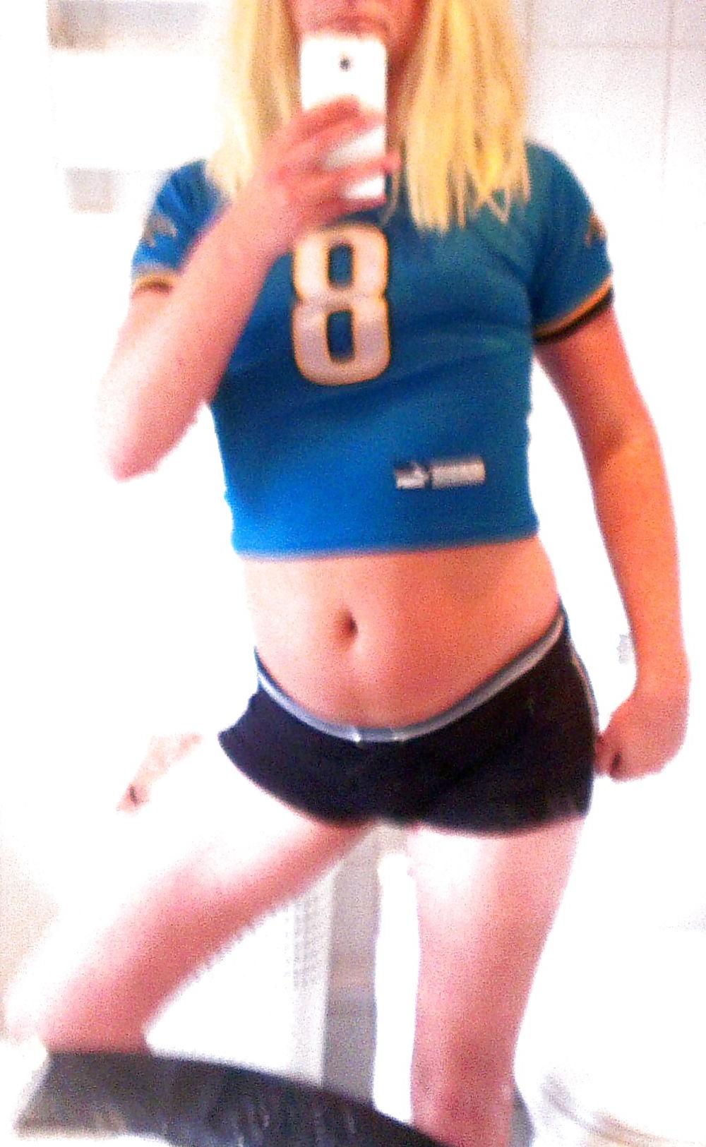 25P Kjshemale Football 2013