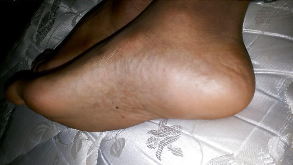 6P Male footjob