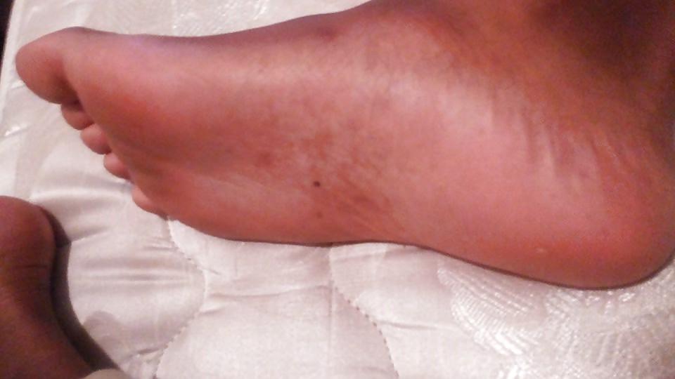 6P Male footjob