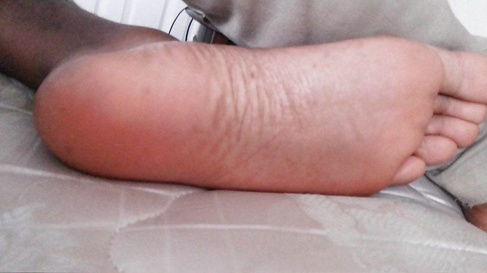 6P Male footjob