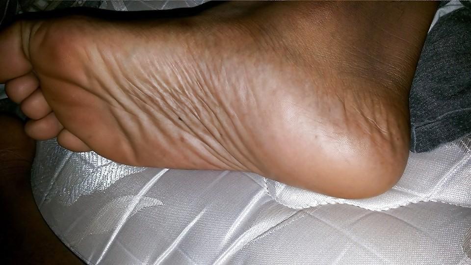 6P Male footjob