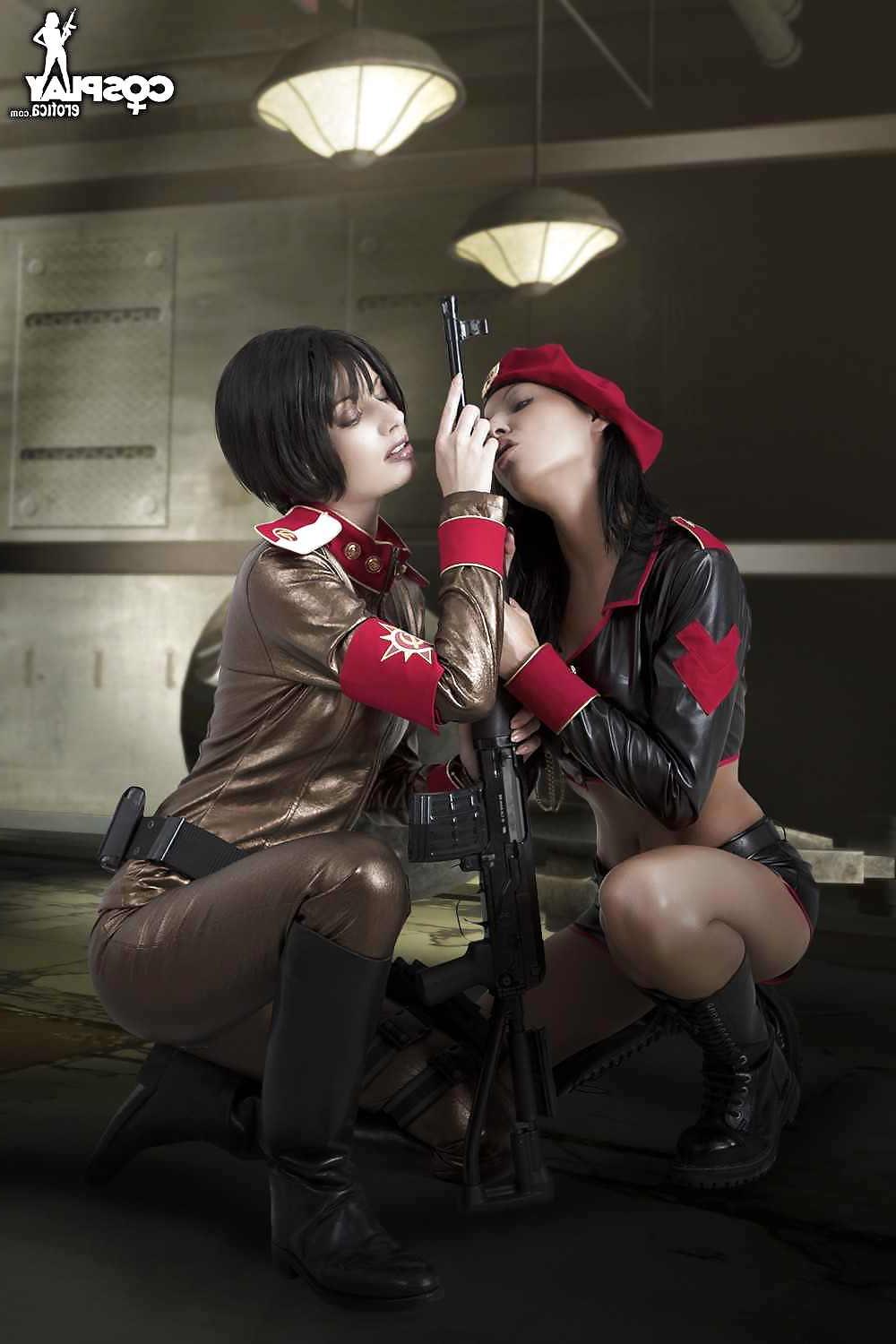 25P Ero Cosplay
