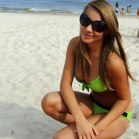 25P TEEN BABES FROM FACEBOOK . COMMENT THEM DIRTY