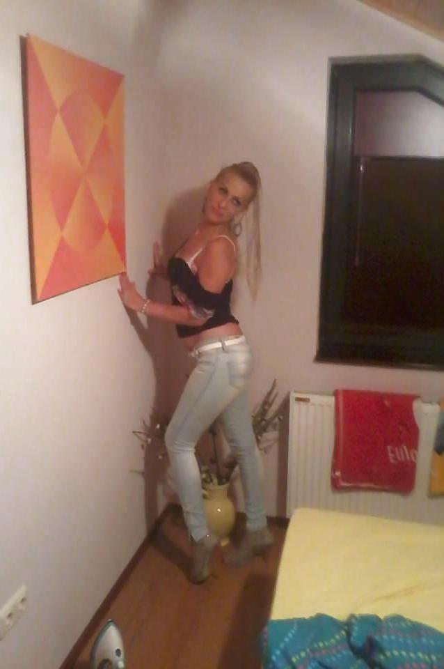 25P Serbian Milf 5