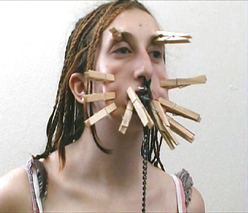 17P Nose pain hooks