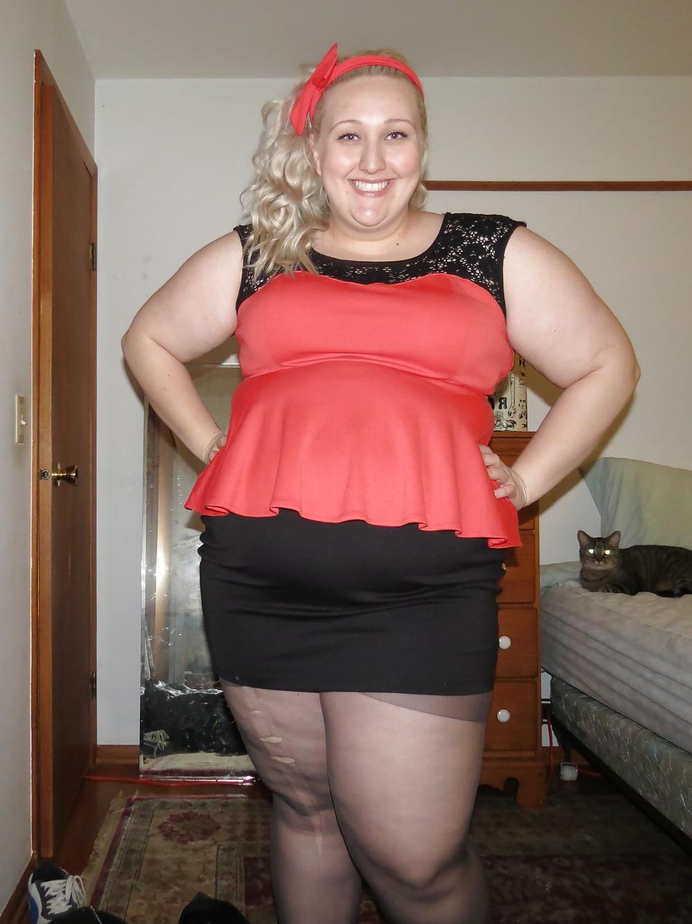 25P Grannys in pantyhose