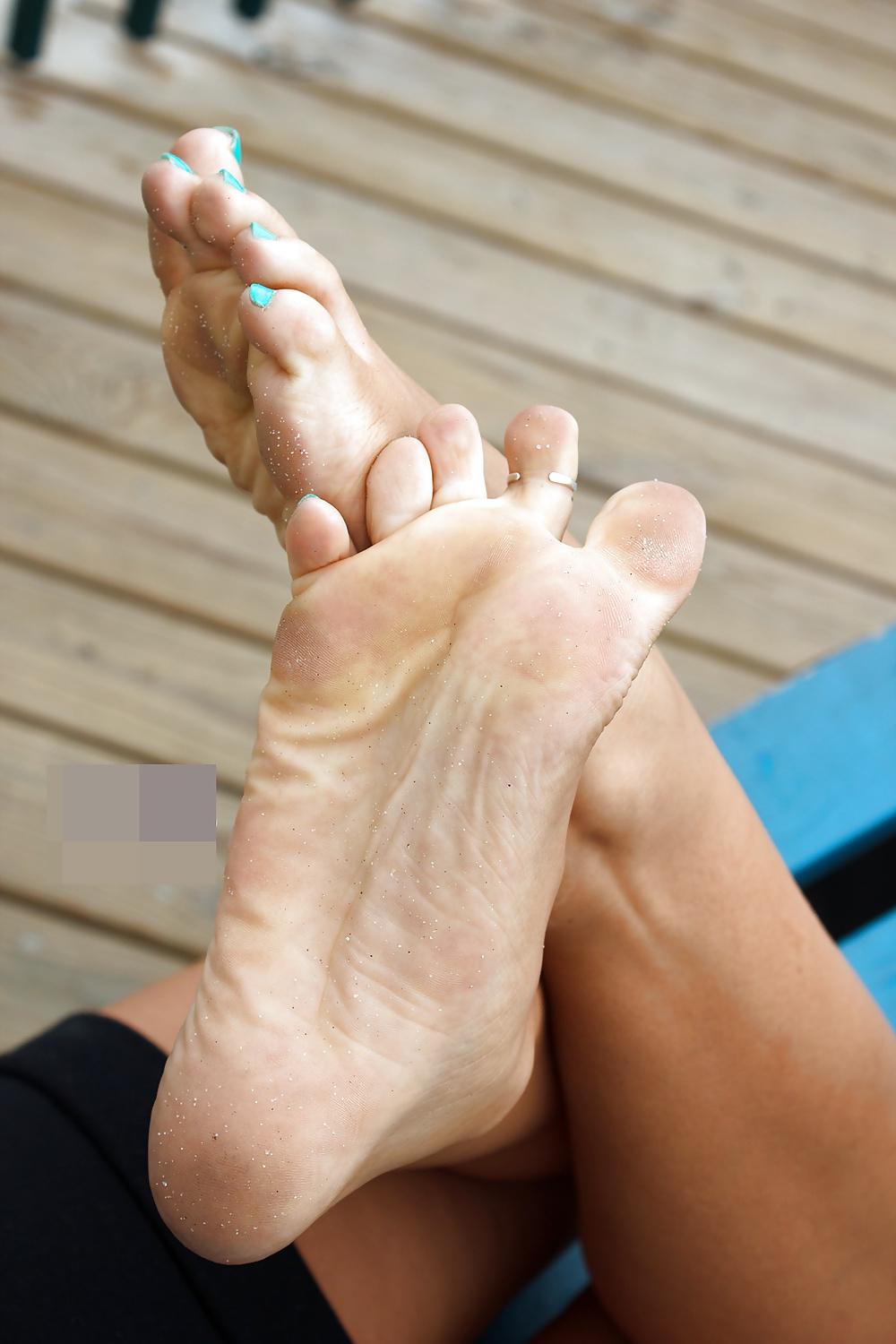 22P Milf blue feet 1
