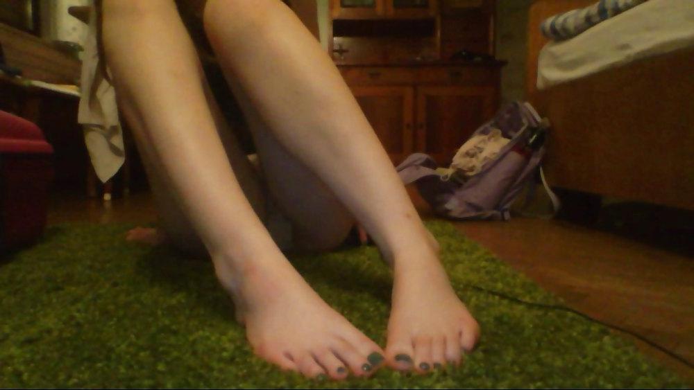 12P Foot Fetish girl #3 (Sanne)