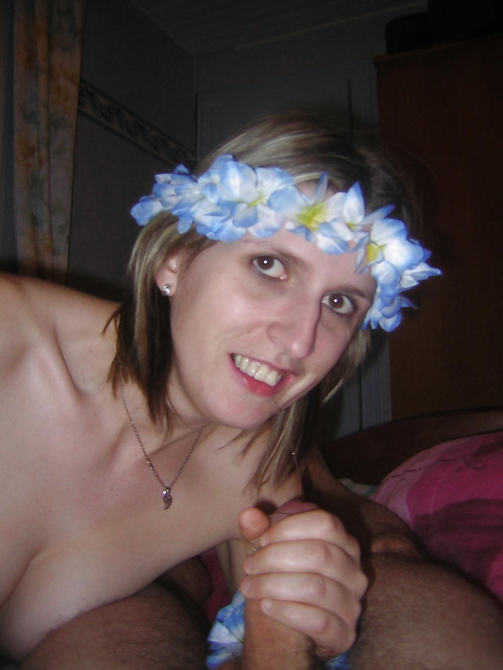 25P French amateur sexy Hawaiian strip