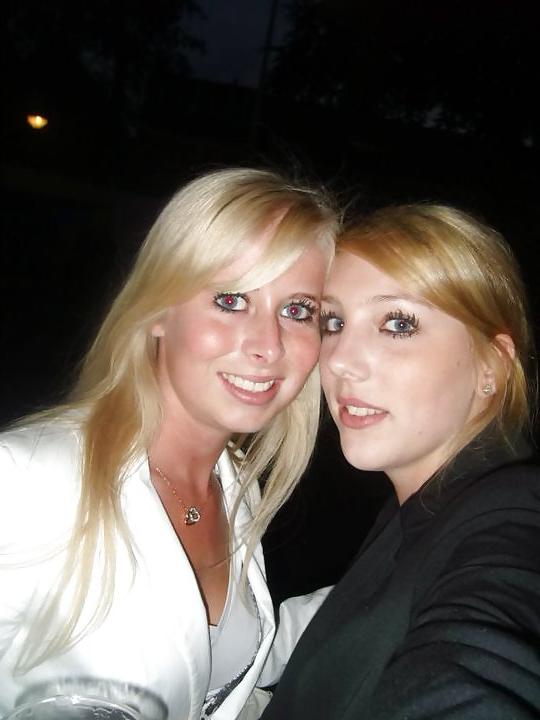 12P Facebook Slut Jessica & Dirty Whore Friends