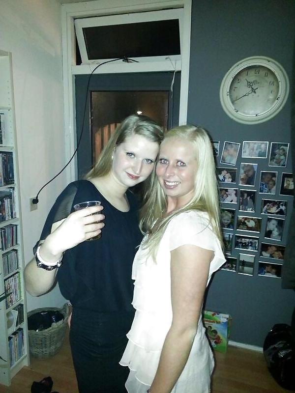 12P Facebook Slut Jessica & Dirty Whore Friends