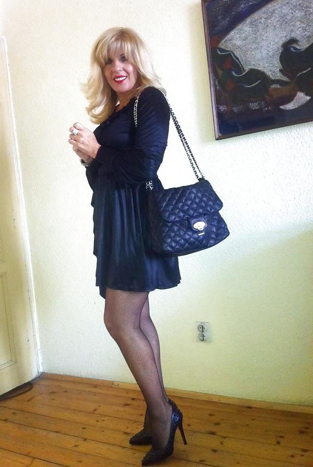 25P Serbian Milf 9