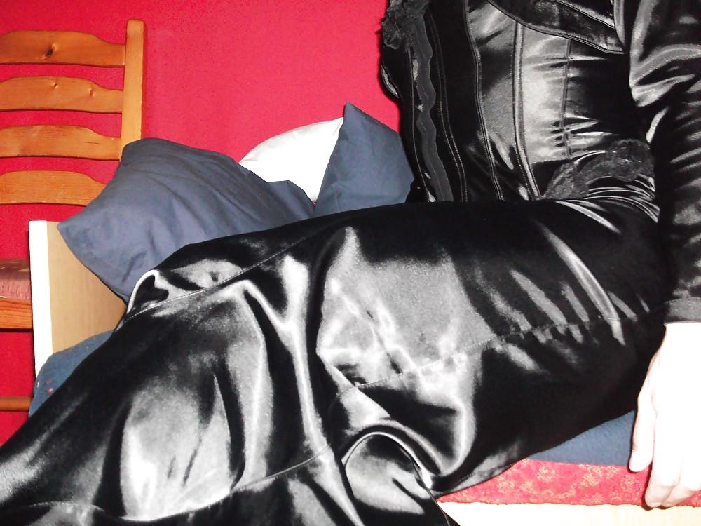 22P Black satin long skirt and black satin corset