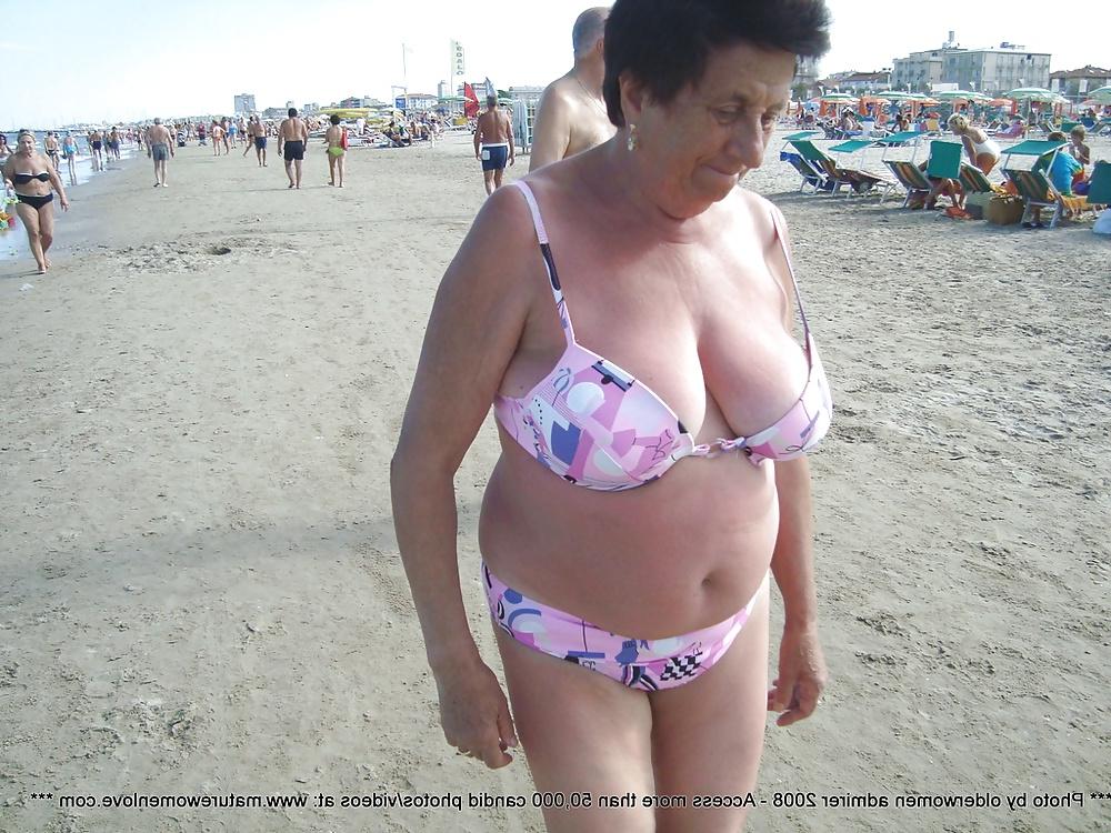25P Grannies in Swimwear 2