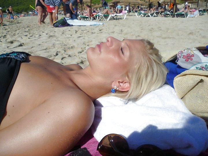 23P Hot busty german teen in holiday