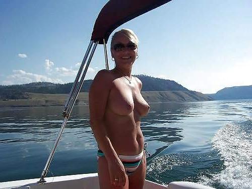 22P The Party Boat