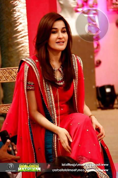25P Pakistani slut shaista for dirty comments