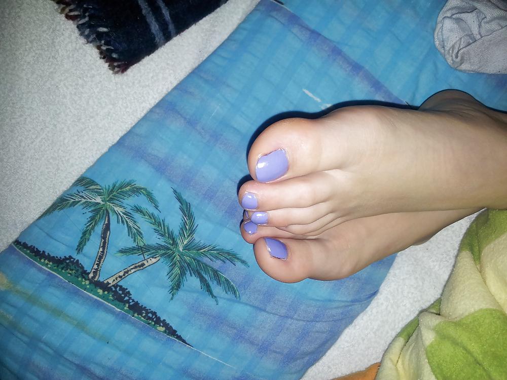 6P Wifes sexy blue toes nails feet soles