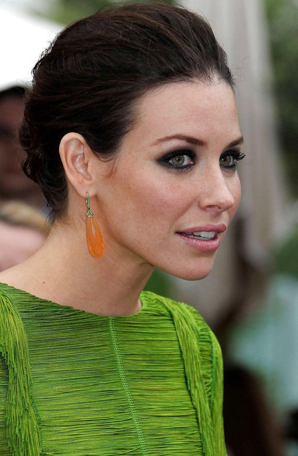25P Evangeline Lilly HOT in SEXY GREE-BLUE