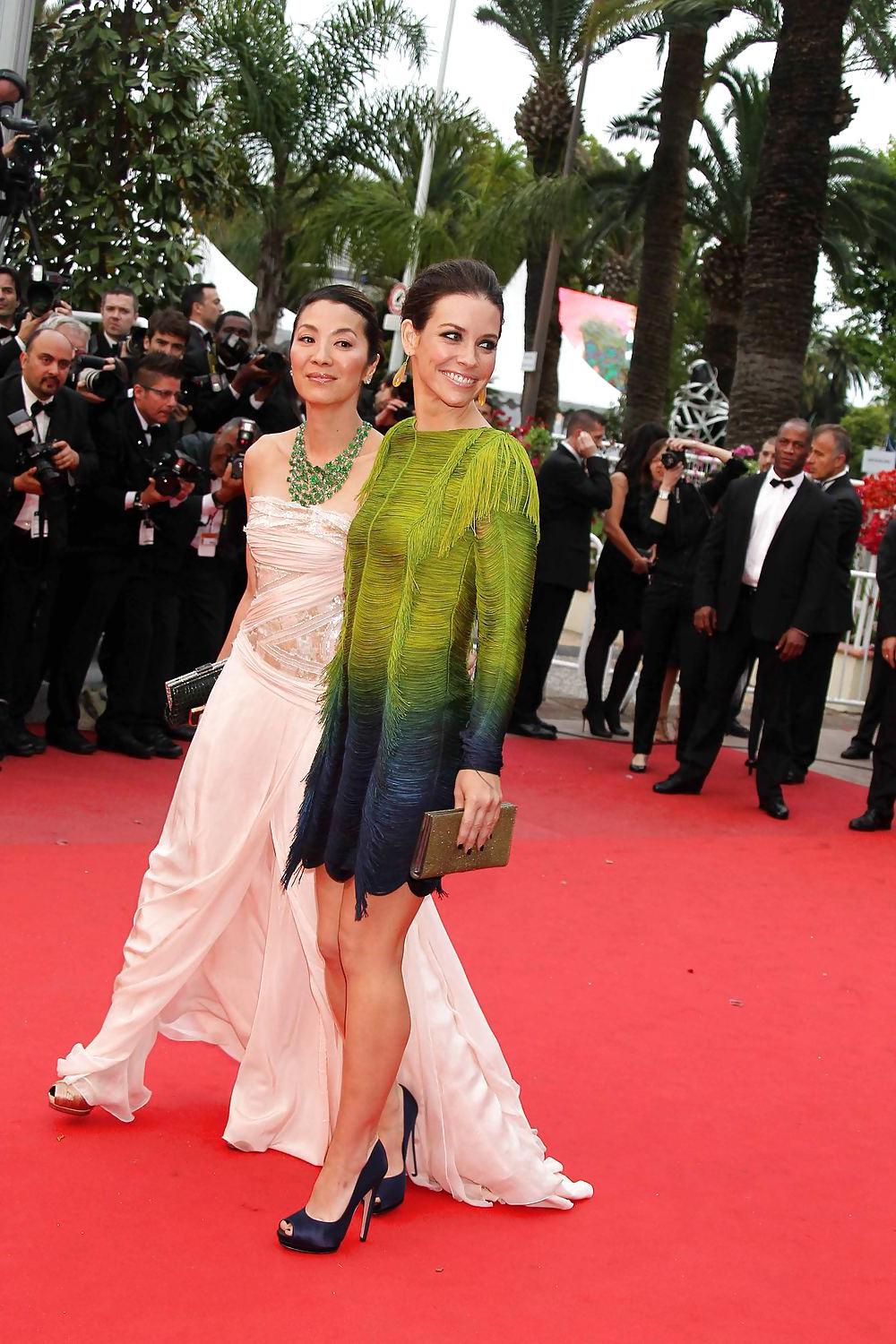 25P Evangeline Lilly HOT in SEXY GREE-BLUE