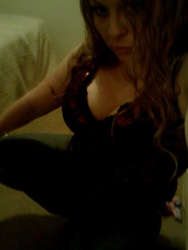 25P Dirty blonde milf