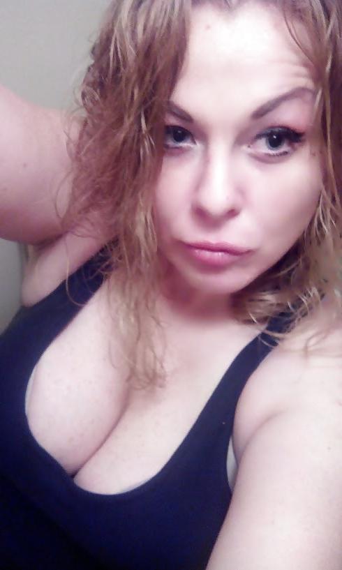25P Dirty blonde milf