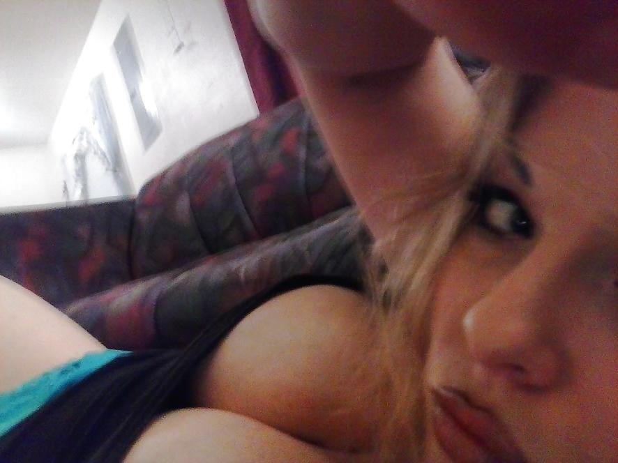 25P Dirty blonde milf