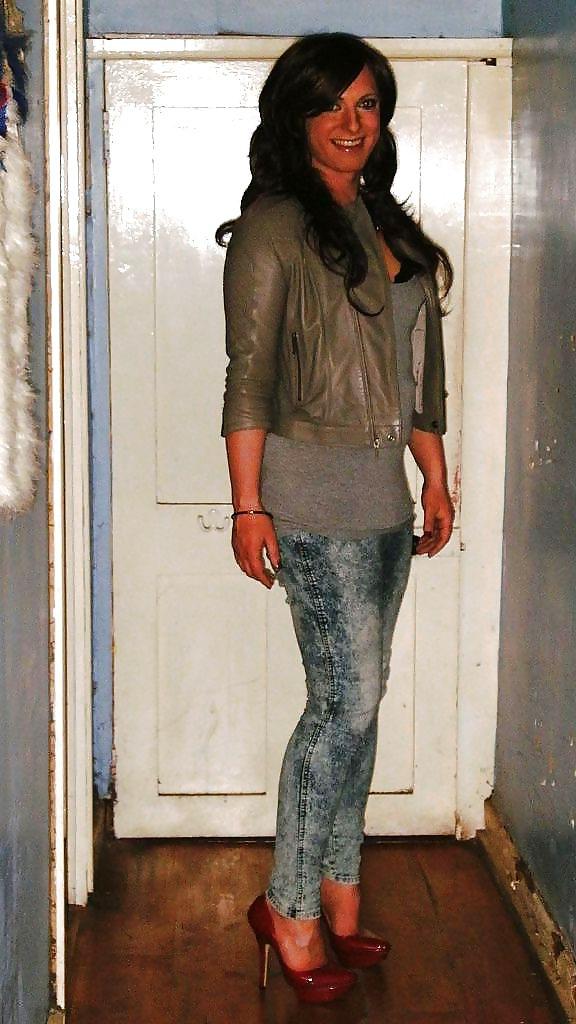 25P Crossdressers that get MY DICK HARD