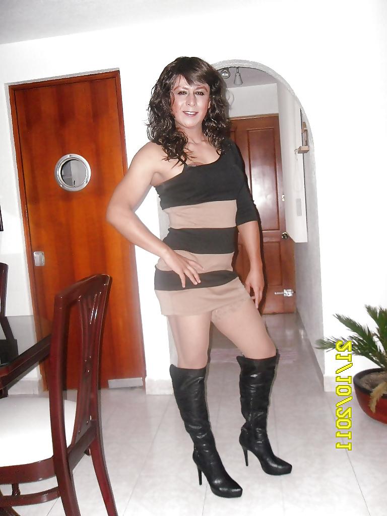 25P Crossdressers that get MY DICK HARD