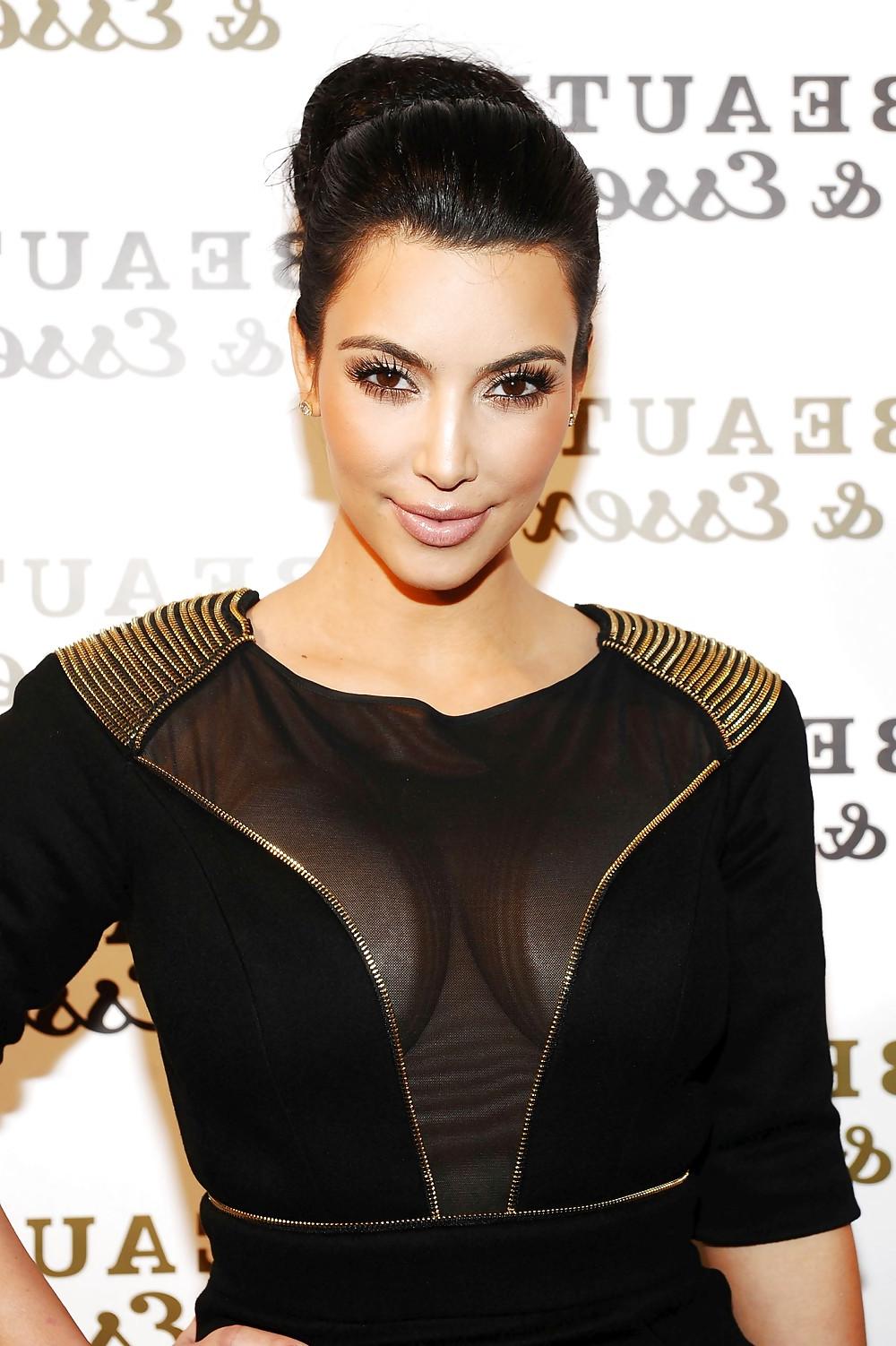 16P Kim Kardashian Beauty & Essex Grand Opening in New York