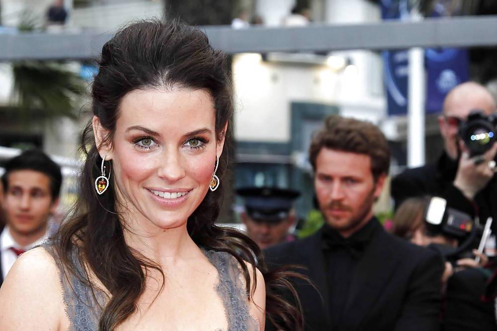 25P Evangeline Lilly HOT in gray evening dress