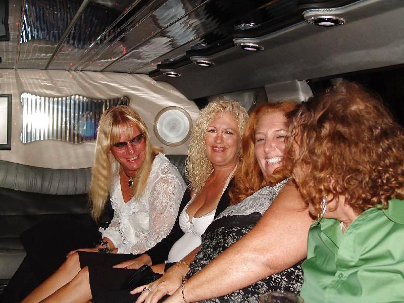 25P LA T Girls Limo Ride
