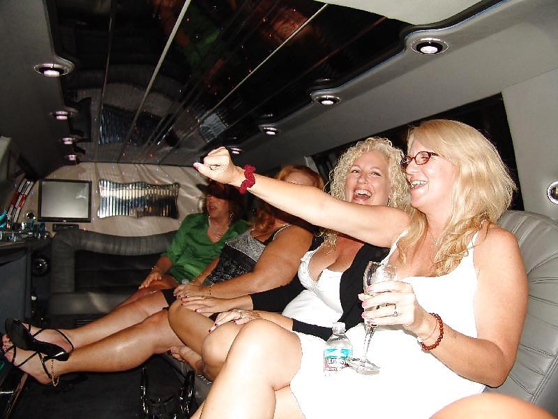 25P LA T Girls Limo Ride