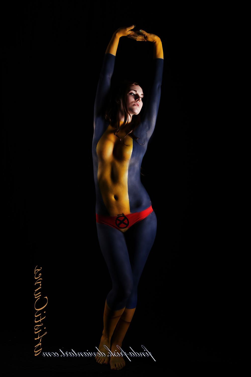 25P Bodypaint Cosplay 