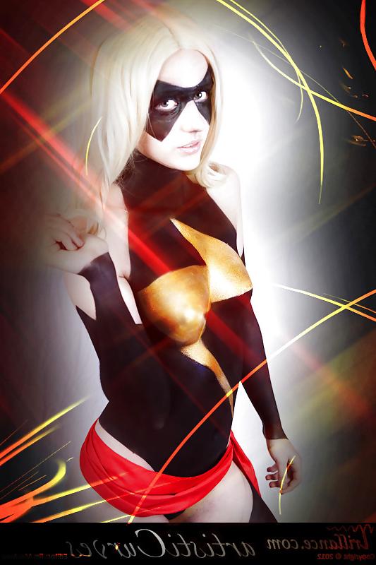 25P Bodypaint Cosplay 