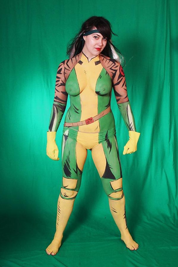 25P Bodypaint Cosplay 