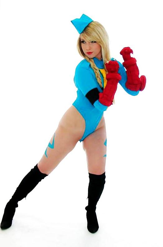 23P Street Fighter Cammy Cosplay