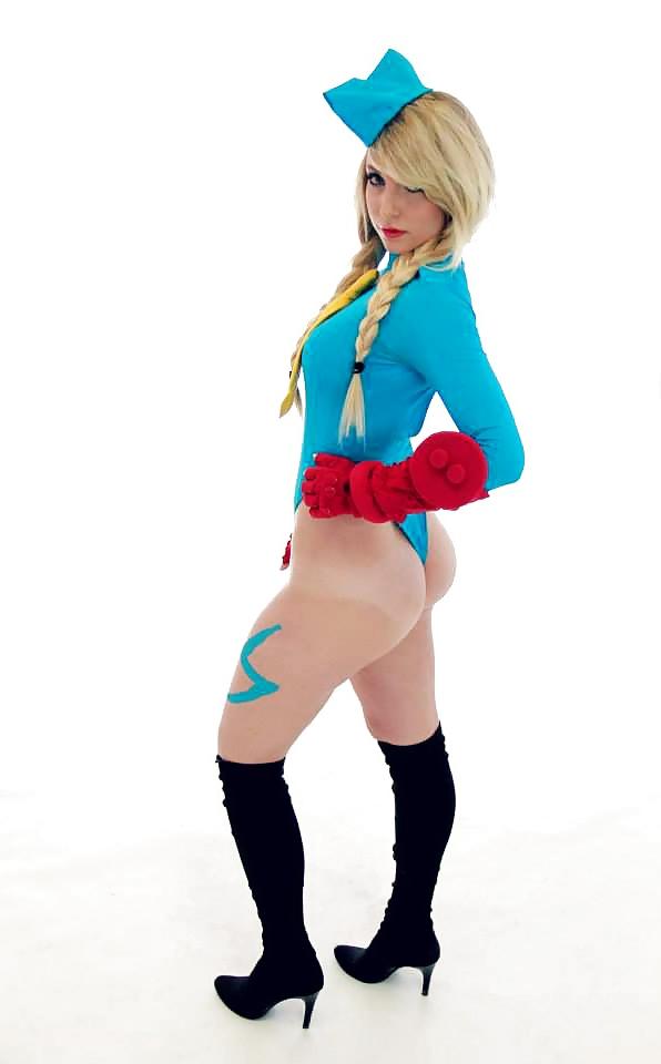 23P Street Fighter Cammy Cosplay