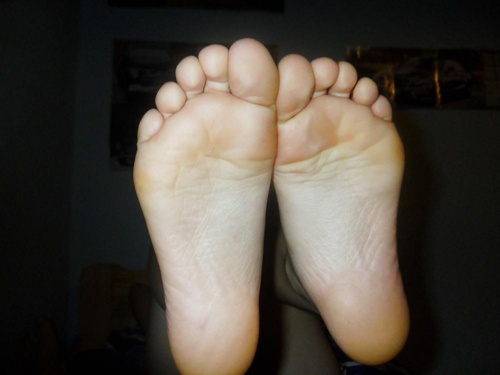 17P Ex GF footjob 