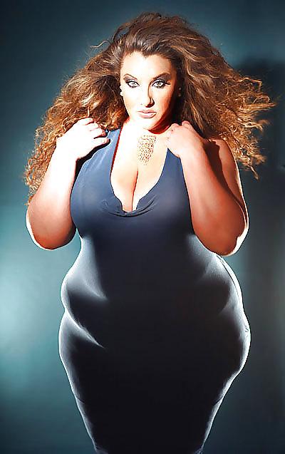 25P Sexy mature and thick
