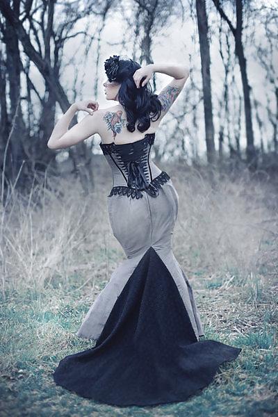 25P Corset XIV