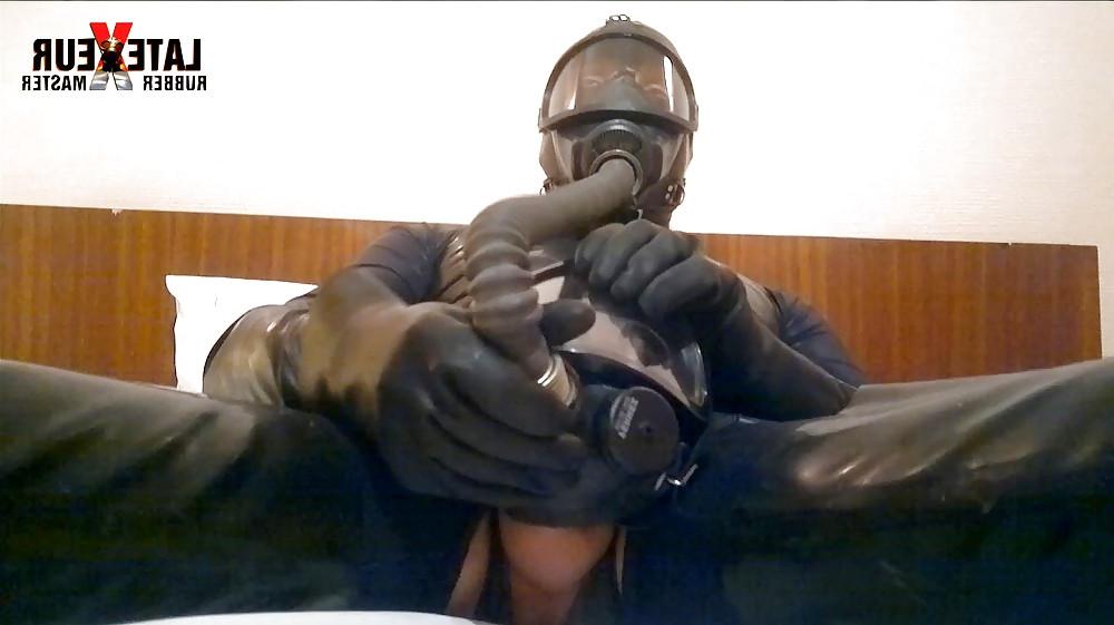 17P French Rubber Master Latexeur