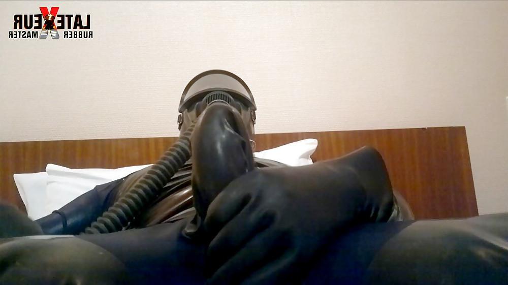 17P French Rubber Master Latexeur