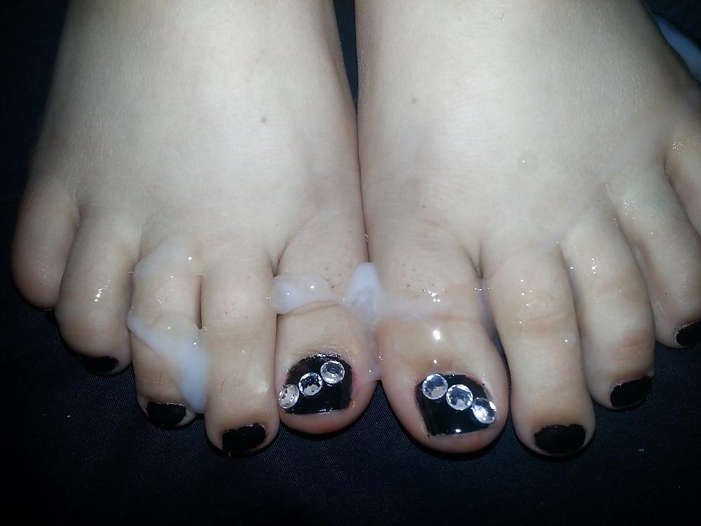 20P Footjob #1