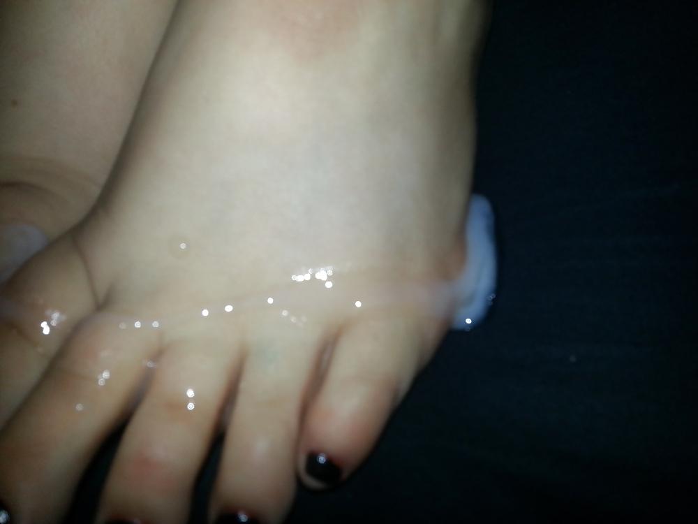 20P Footjob #1