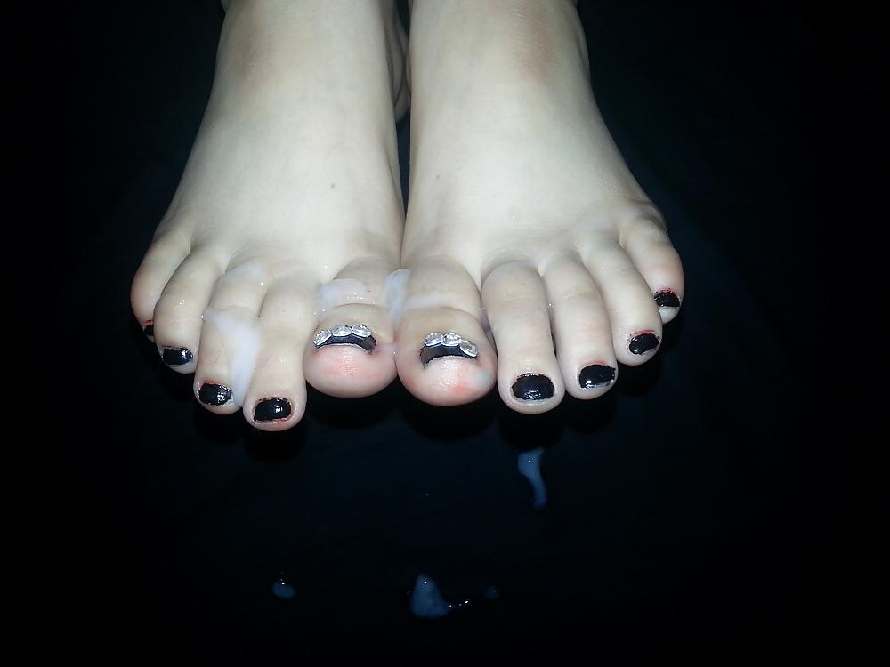 20P Footjob #1