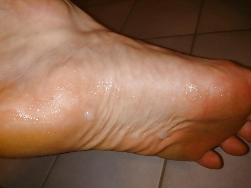 13P Smelly Dirty Soles. cum end