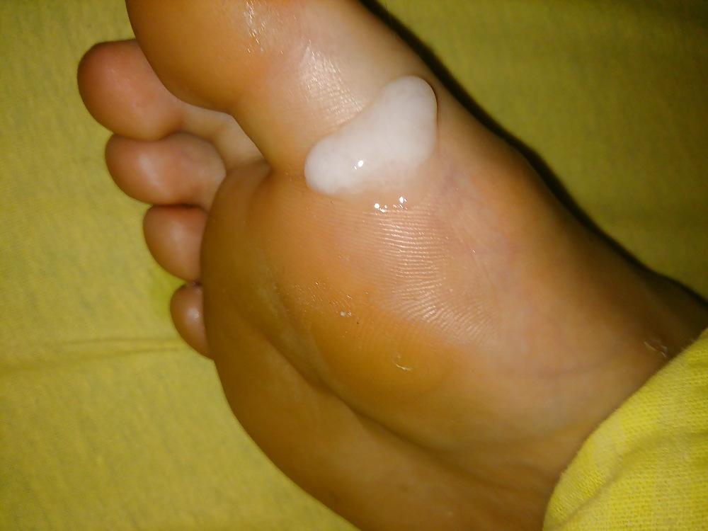 13P Smelly Dirty Soles. cum end