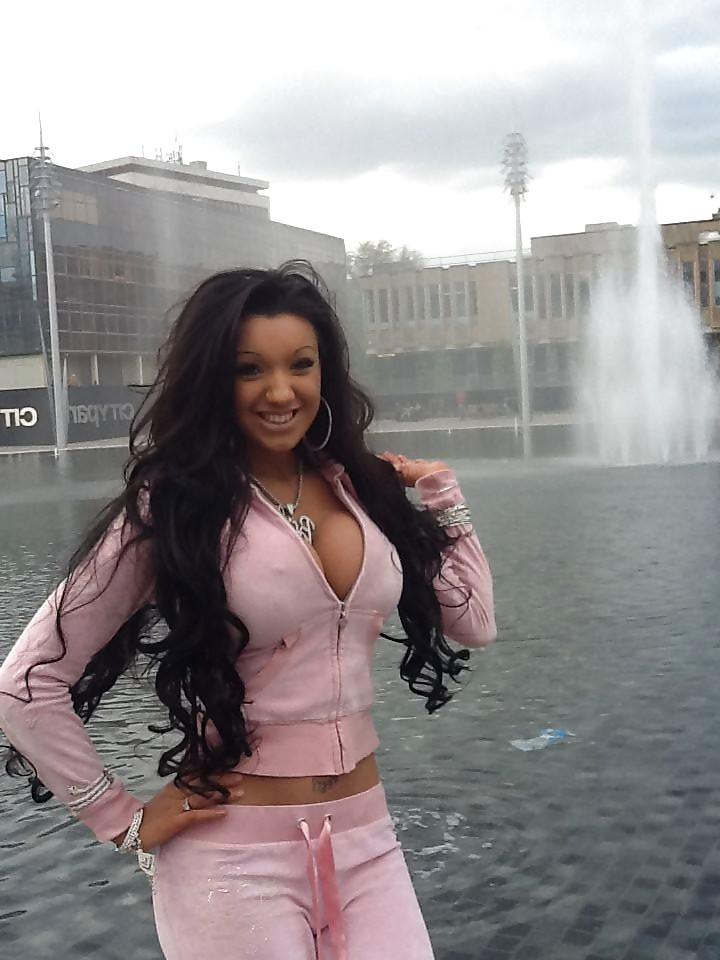 25P Hot Babe Loves Black Dick Only!